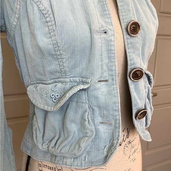 🍬 XOXO Corduroy Cropped Jacket 🍬 - Picture 7 of 10